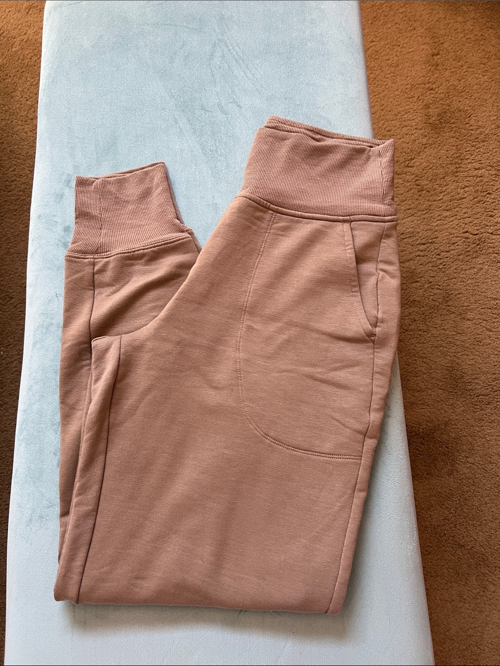 Athleta coastal luxe high rise joggers, size XS